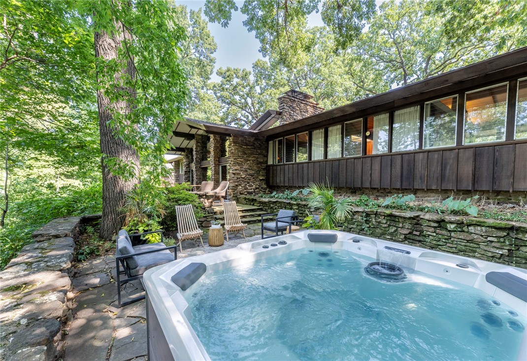 Carls Add Siloam Spgs - Residential