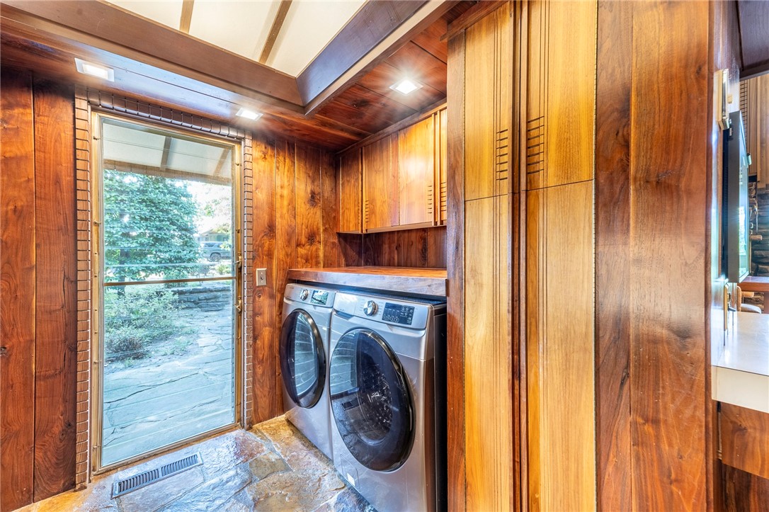 Carls Add Siloam Spgs - Residential