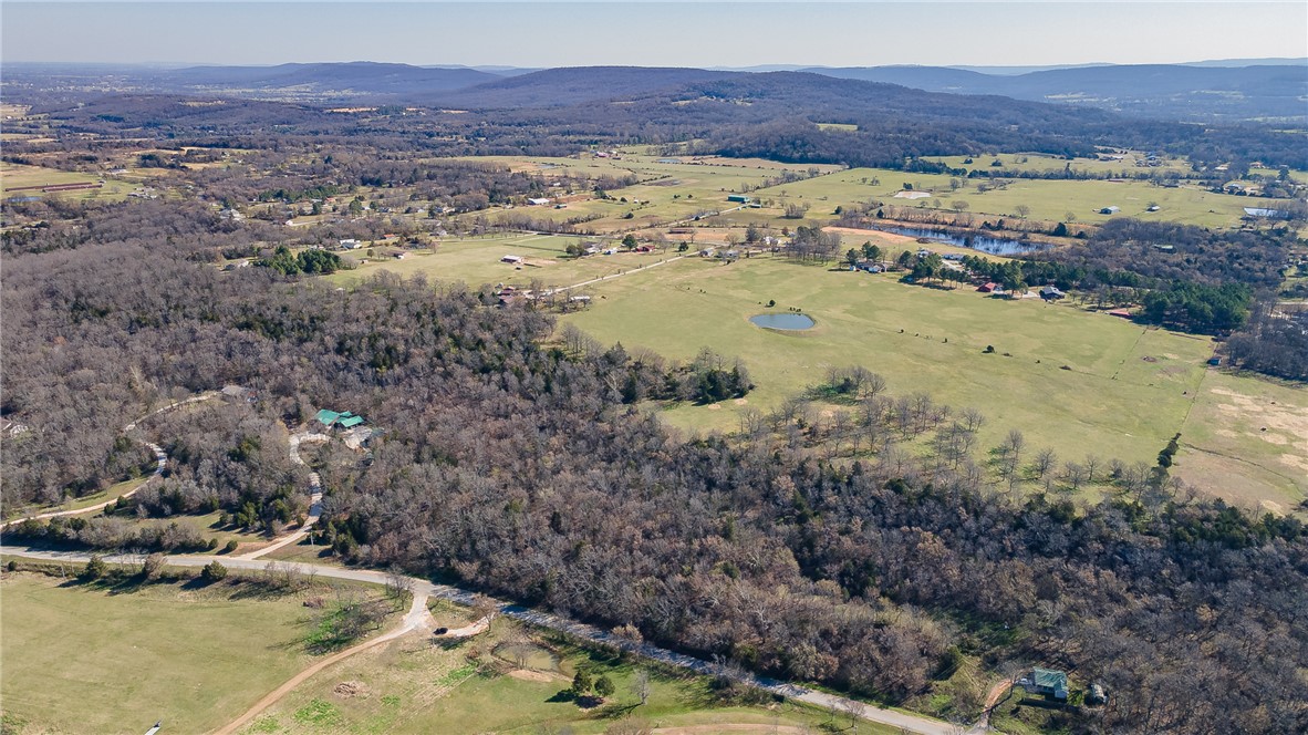 Prairie Grove Outlying acreage - Land
