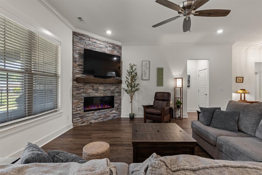 Dogwood Hills Sub Bvv - Residential