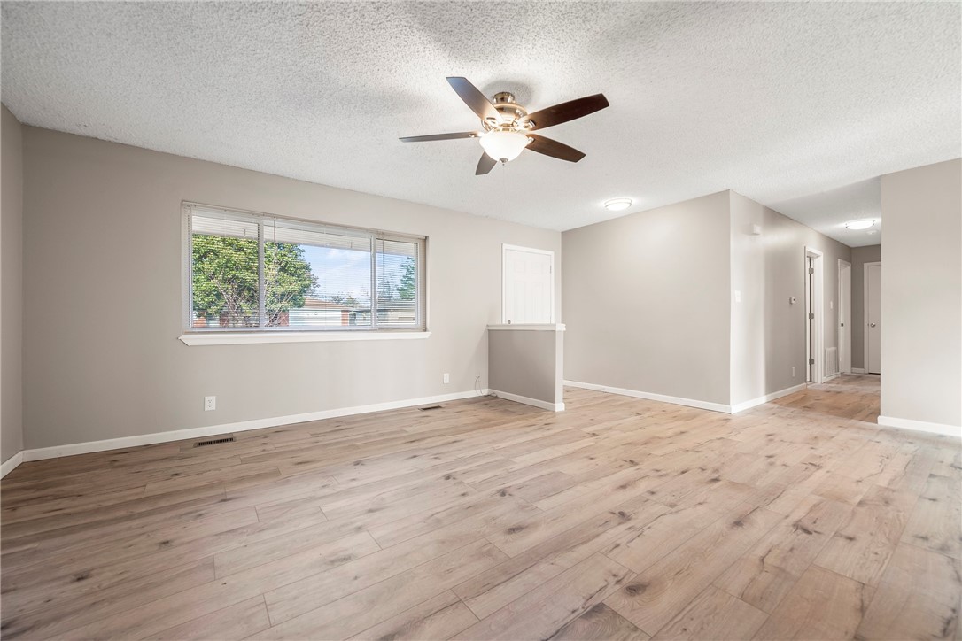 Golden Acres Ph 1 Rogers - Residential Lease