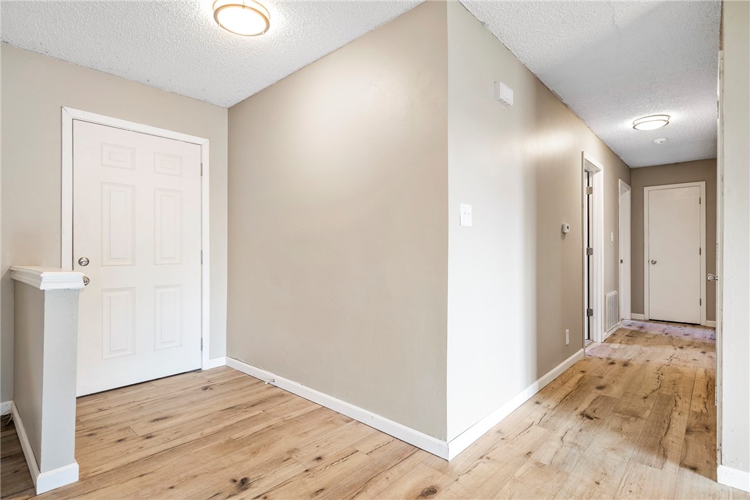 Golden Acres Ph 1 Rogers - Residential Lease