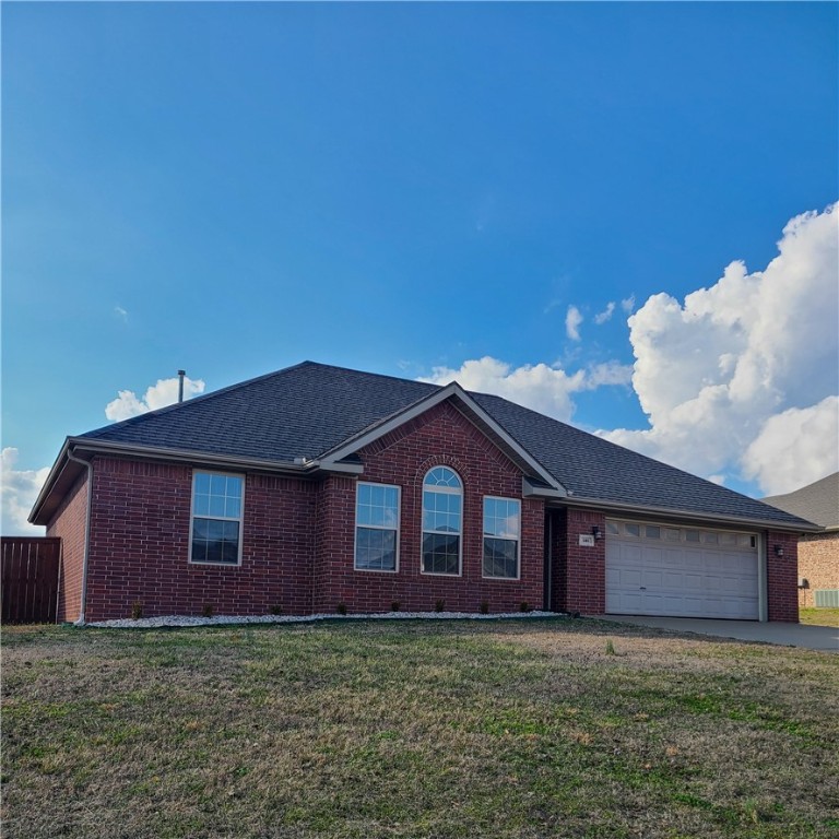Charming 3 bed 2 bath brick home for lease. Home features split floor plan, SS appliances, washer/dryer, new paint, laminate flooring, extra storage, and large corner lot in Tamarron Subdivision. Close to schools & restaurants with easy access to Hwy 102.
Primary Suite with full bath & double closets.
Eat in Kitchen with granite counters & pantry.
Large fenced yard with patio & storage shed.
Tenant pays all utilities, phone/data.
Landlord pays lawncare.
