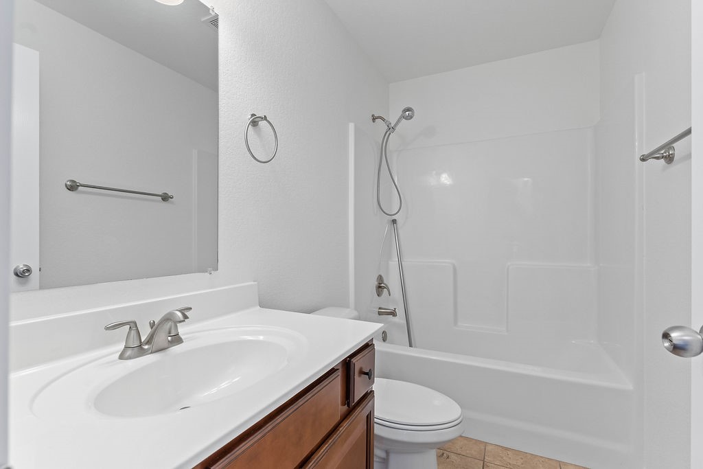 Edinburgh Sub Lowell - Residential