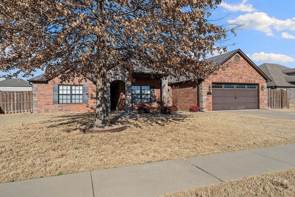 Edinburgh Sub Lowell - Residential