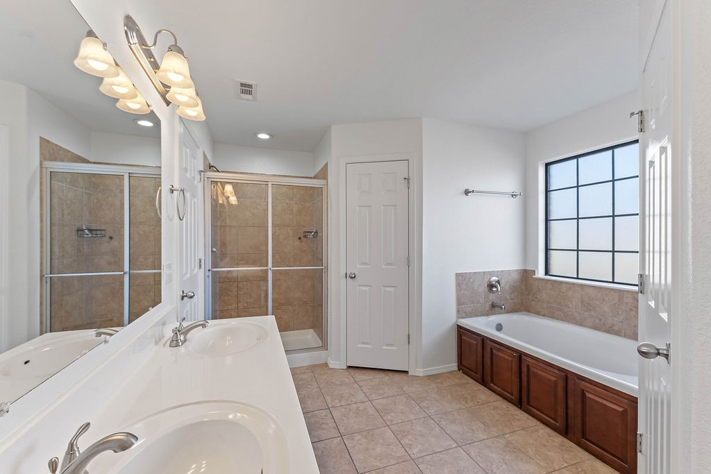 Edinburgh Sub Lowell - Residential