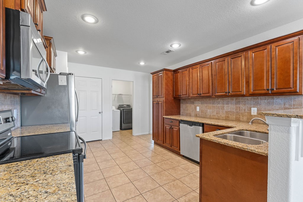 Edinburgh Sub Lowell - Residential