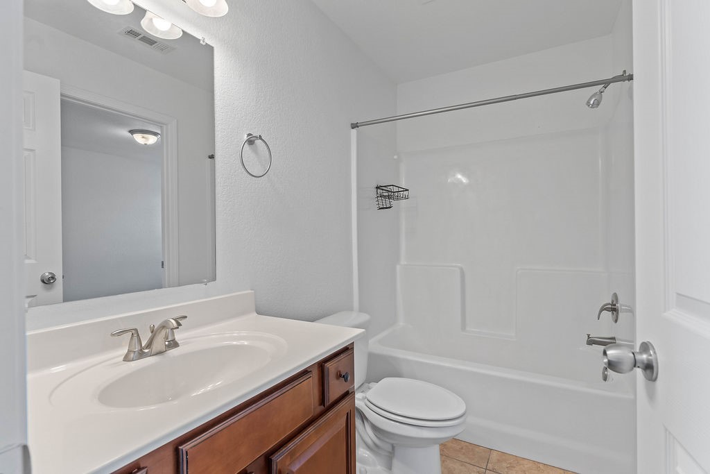 Edinburgh Sub Lowell - Residential