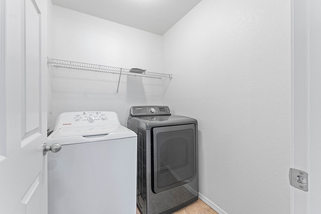 Edinburgh Sub Lowell - Residential