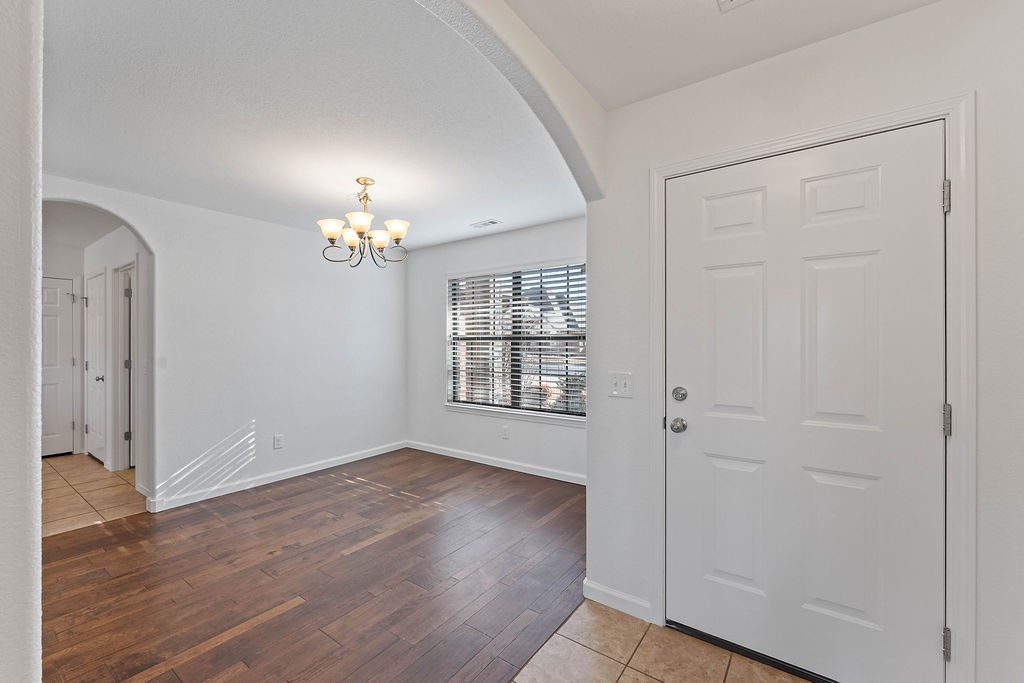 Edinburgh Sub Lowell - Residential