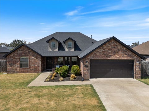 Photo of 1741 Sunrise Circle, Centerton, AR 72719 (MLS # 1361594)