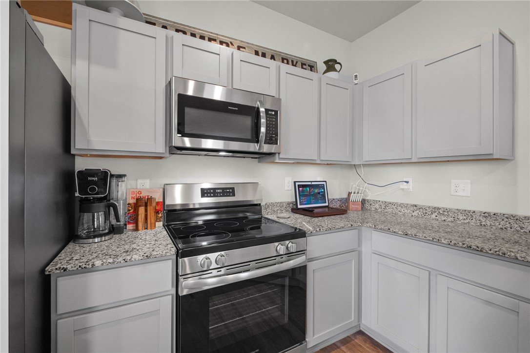 Walnut Hill Sub Ph Iii Pea Ridge - Residential