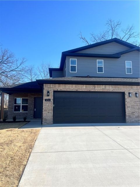 Photo of 580 Cosmos Street, Centerton, AR 72719 (MLS # 1333806)