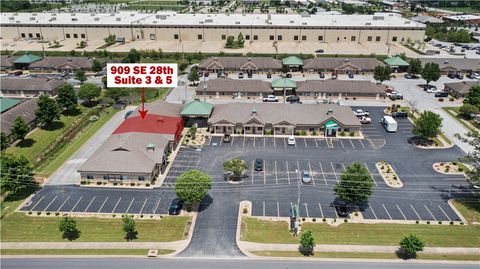 Photo of 909 SE 28th Street Suite 3&5 #Suite 3&5, Bentonville, AR 72712 (MLS # 1343165)