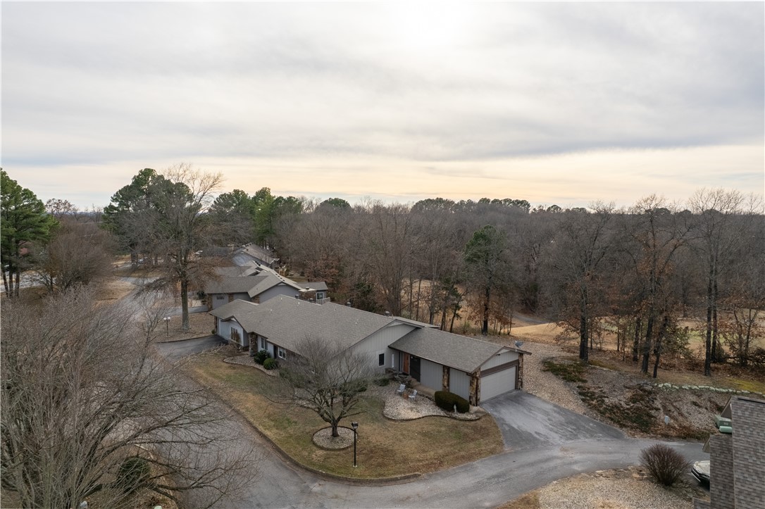 Brittany Courts Bvv - Residential