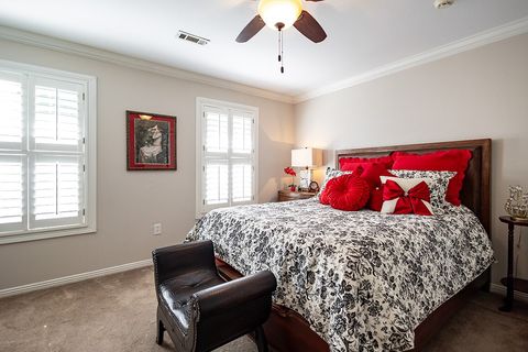 Single Family Residence in Fayetteville AR 2838 Brandon Circle 48.jpg