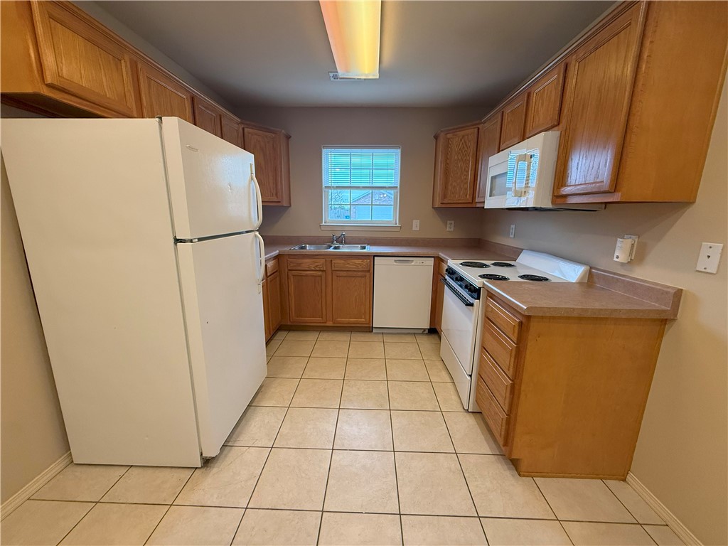 STONEGATE - Residential Lease