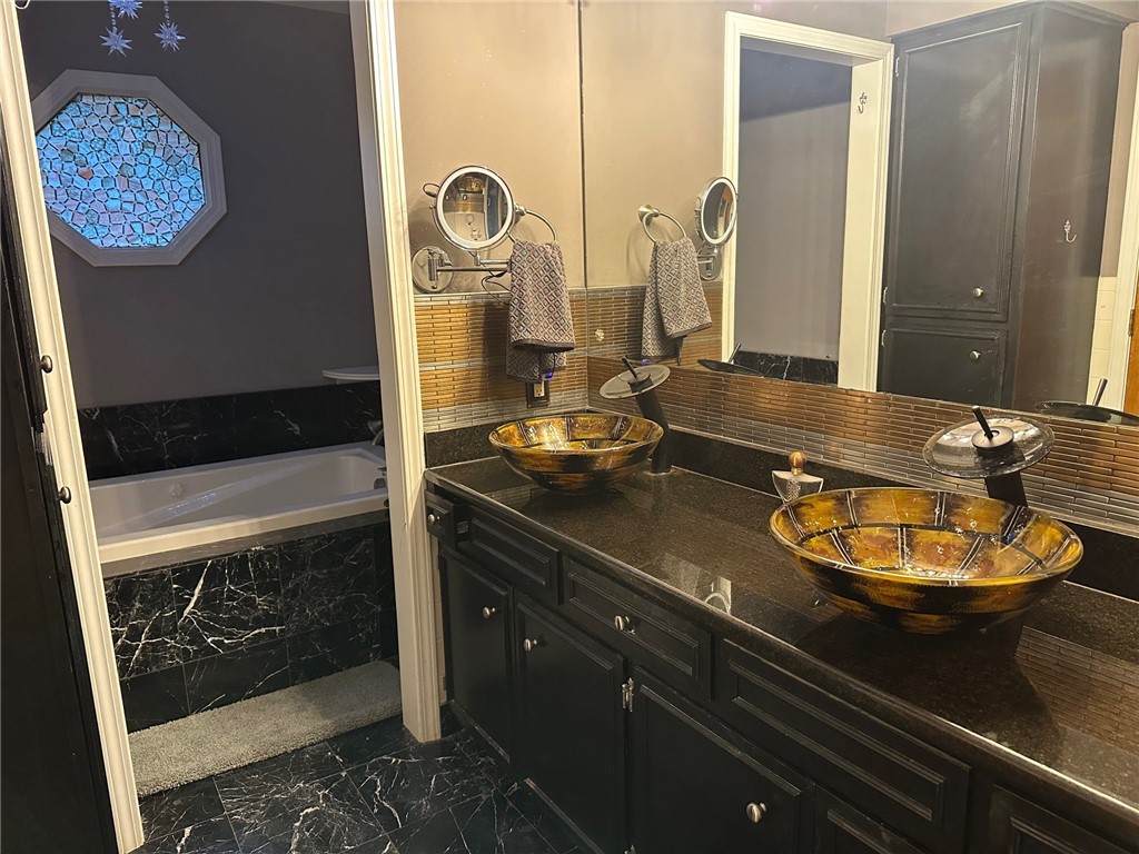 Glen Cove Add - Residential