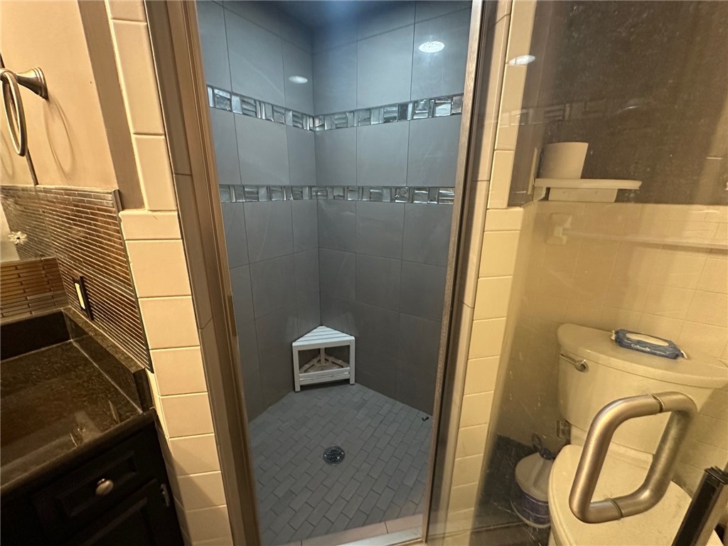 Glen Cove Add - Residential