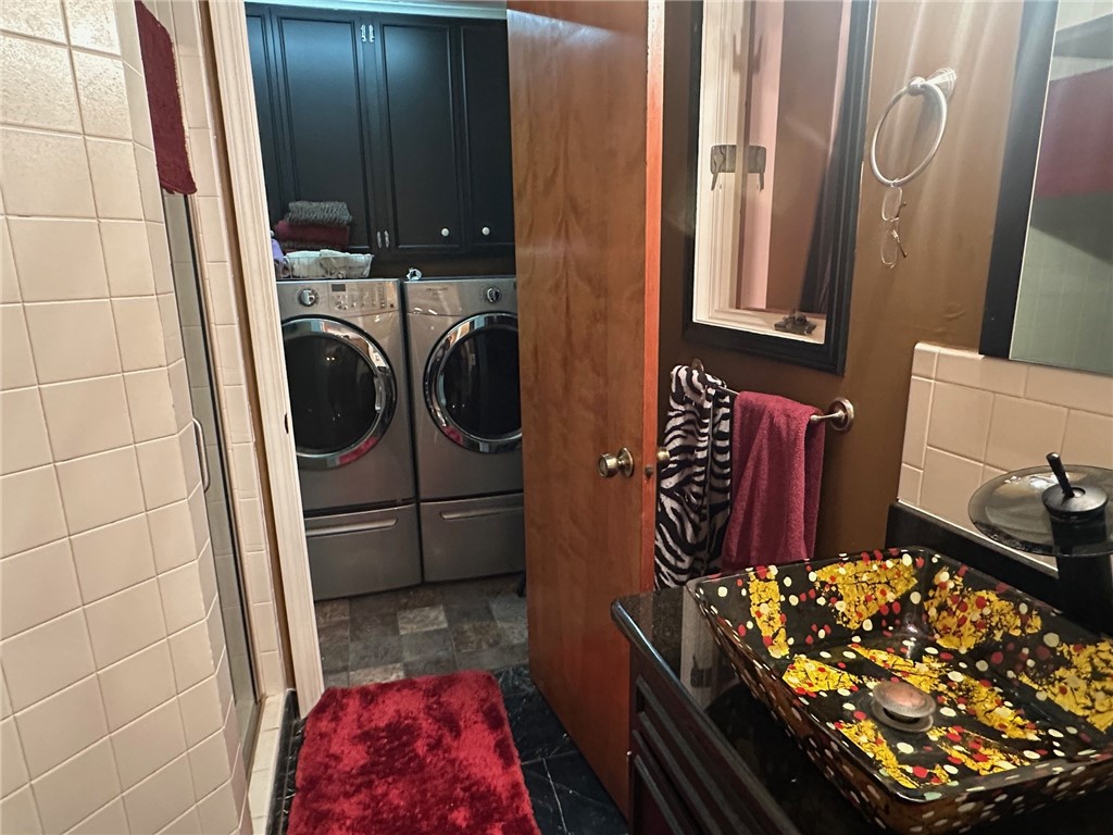 Glen Cove Add - Residential