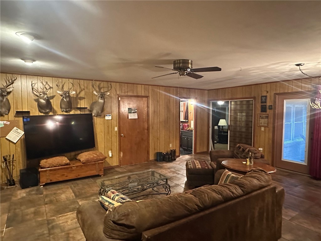 Glen Cove Add - Residential