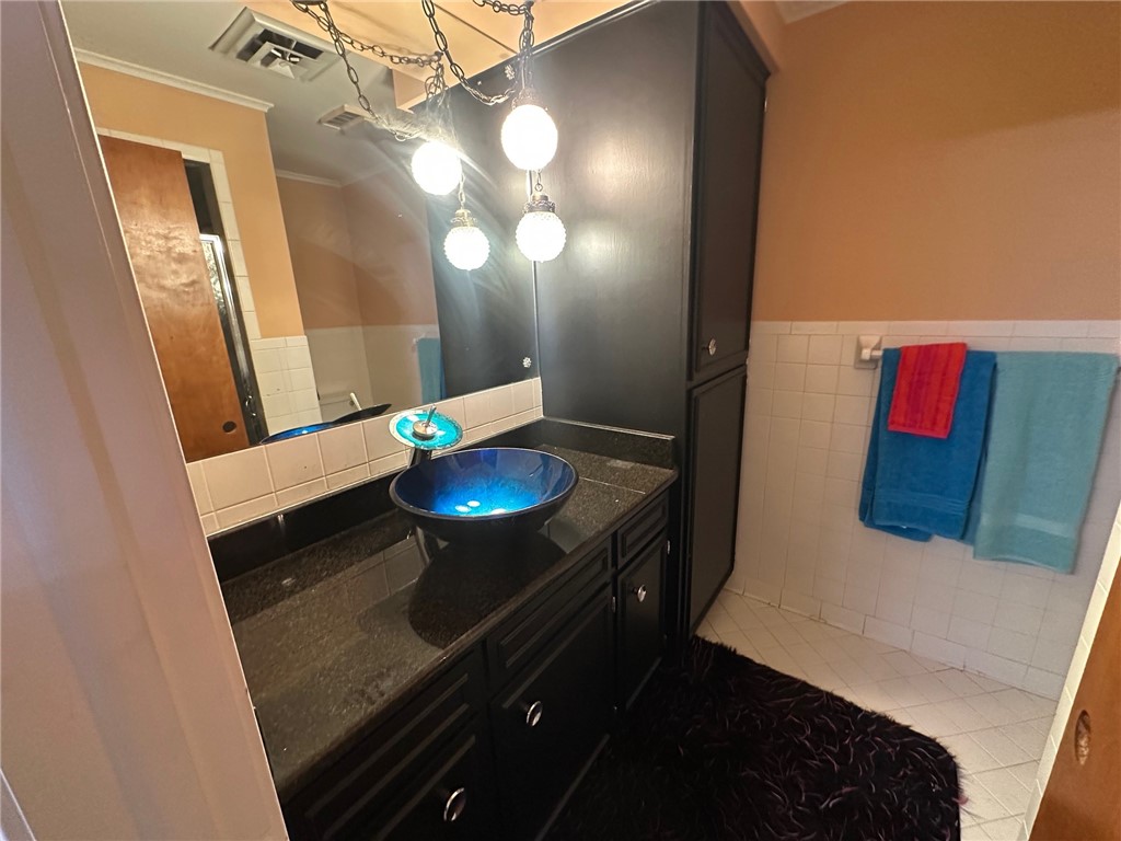 Glen Cove Add - Residential