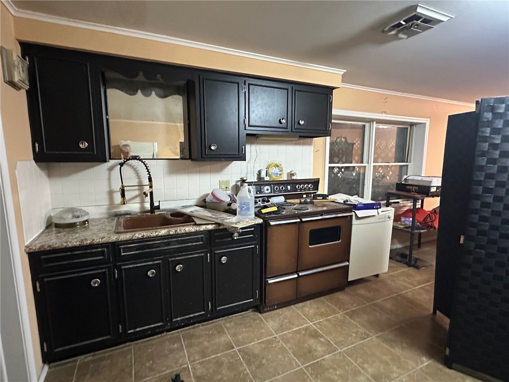 Glen Cove Add - Residential