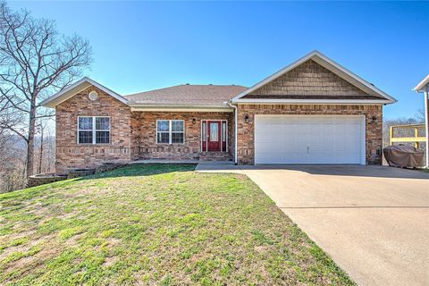 Photo of 24 Kirby Drive, Bella Vista, AR 72714 (MLS # 1340098)
