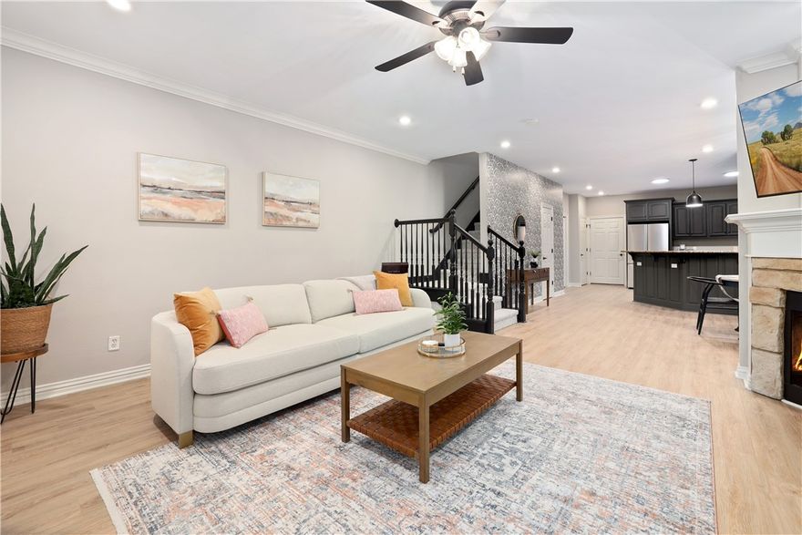 Fully furnished with utilities paid (including internet/cable). This charming 3 bed, 2.5 bath home is close to the U of A, interstate, restaurants, and all things Fayetteville. Enjoy the luxury and convenience of this fully furnished home, making your move-in a seamless experience. Available for stays as short as 90 days or up to a full year. Contact the owner for flexible pricing options based on your preferred duration. Pets Negotiable. No Smoking.