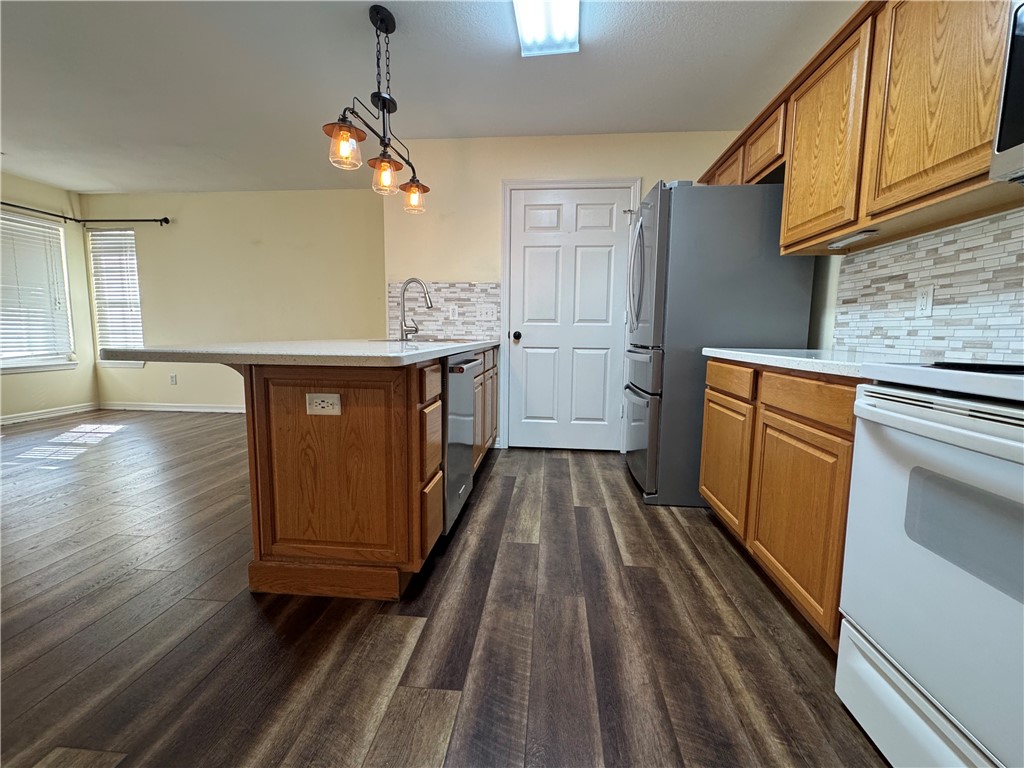 W A Burks Addbentonville - Residential Lease