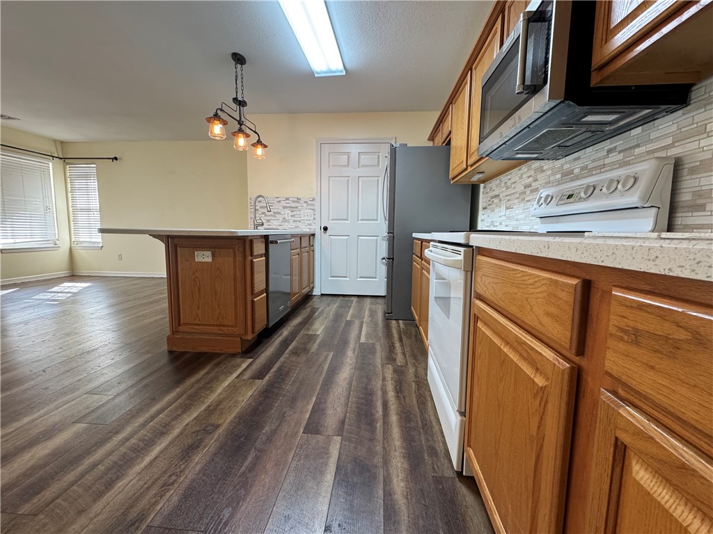 W A Burks Addbentonville - Residential Lease