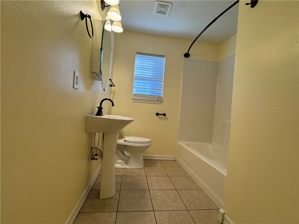 W A Burks Addbentonville - Residential Lease