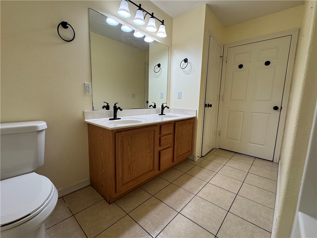 W A Burks Addbentonville - Residential Lease