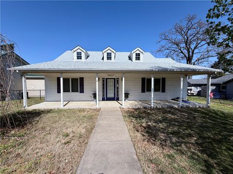 Photo of 25831 621 Road, Grove, OK 74344 (MLS # 1349456)