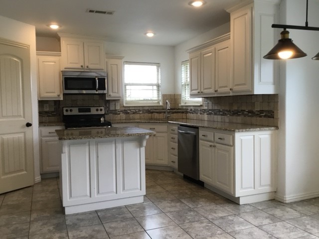 Windwood Sub Ph V - Residential Lease