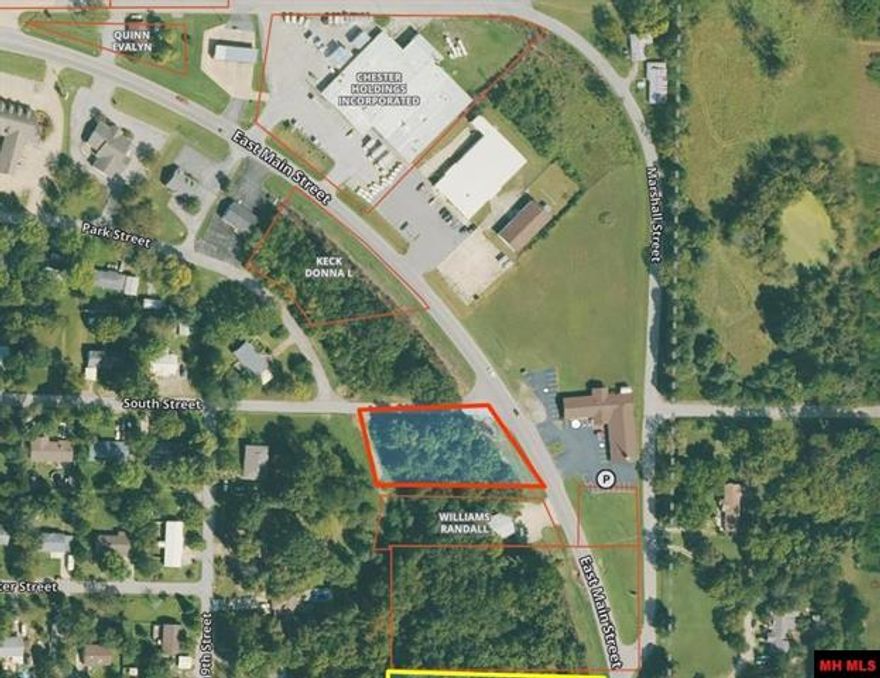 Make your dreams become a reality. Great affordable commercial property to build on 62/412 frontage. All city utilities available including highspeed internet.