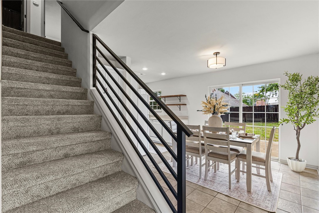 Champions Estates Rogers - Residential