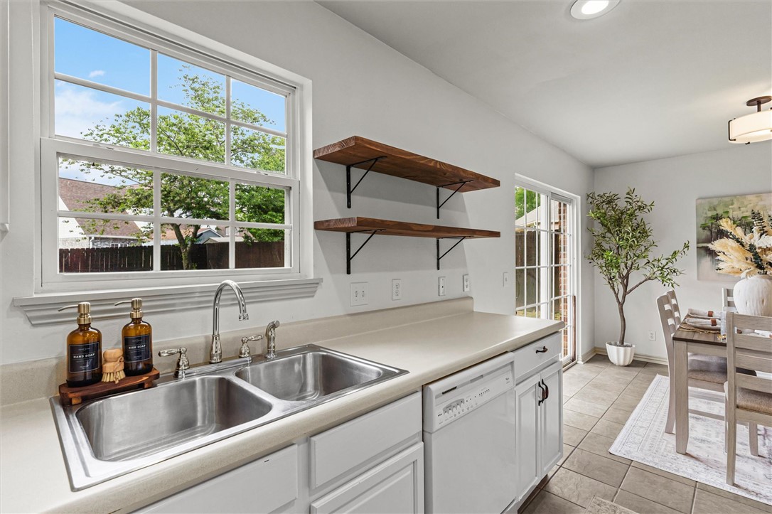 Champions Estates Rogers - Residential
