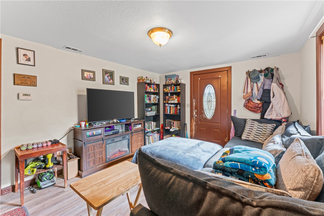 Pea Ridge - Residential