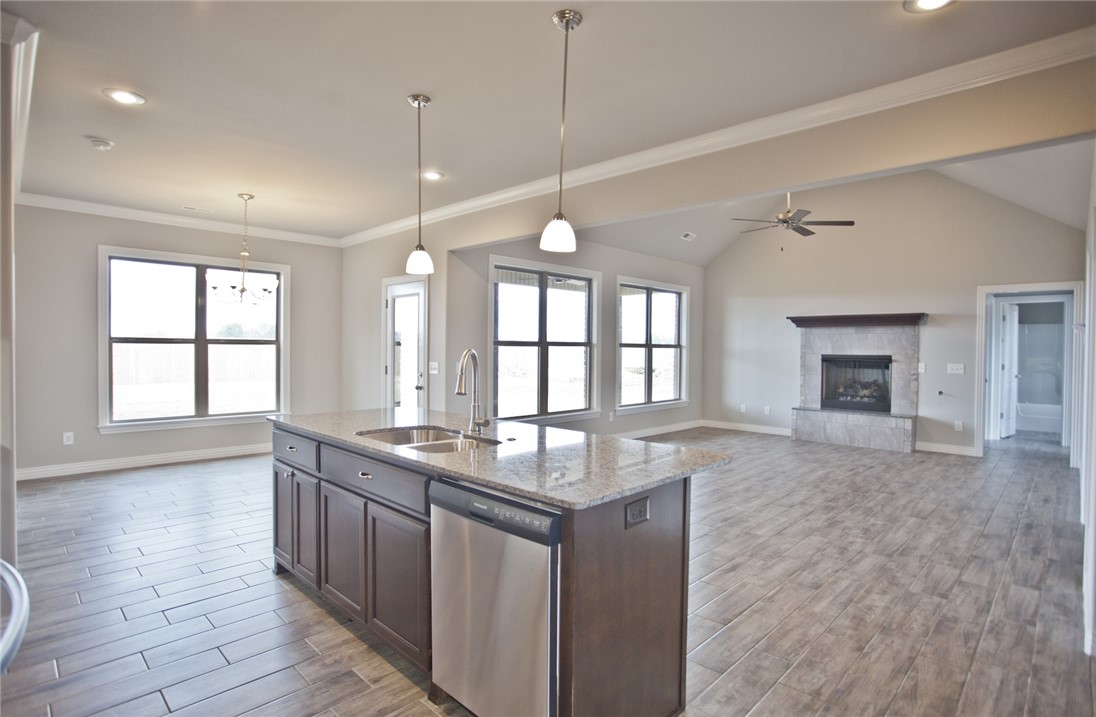 Summit Meadows Ph III Pea Ridge - Residential Lease