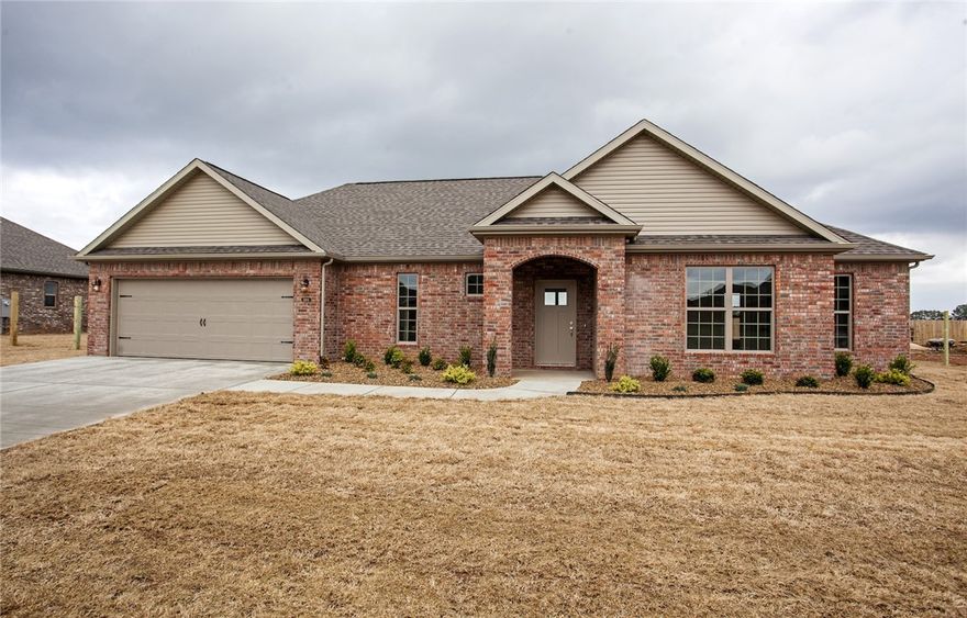 Beautiful home in Pea Ridge. 3 bedroom 2 bath home with split floor plan. Wood style tile flooring through main living area, carpet in bedrooms, granite counters in kitchen and baths, gas fire place in living room, fenced back yard with covered patio.