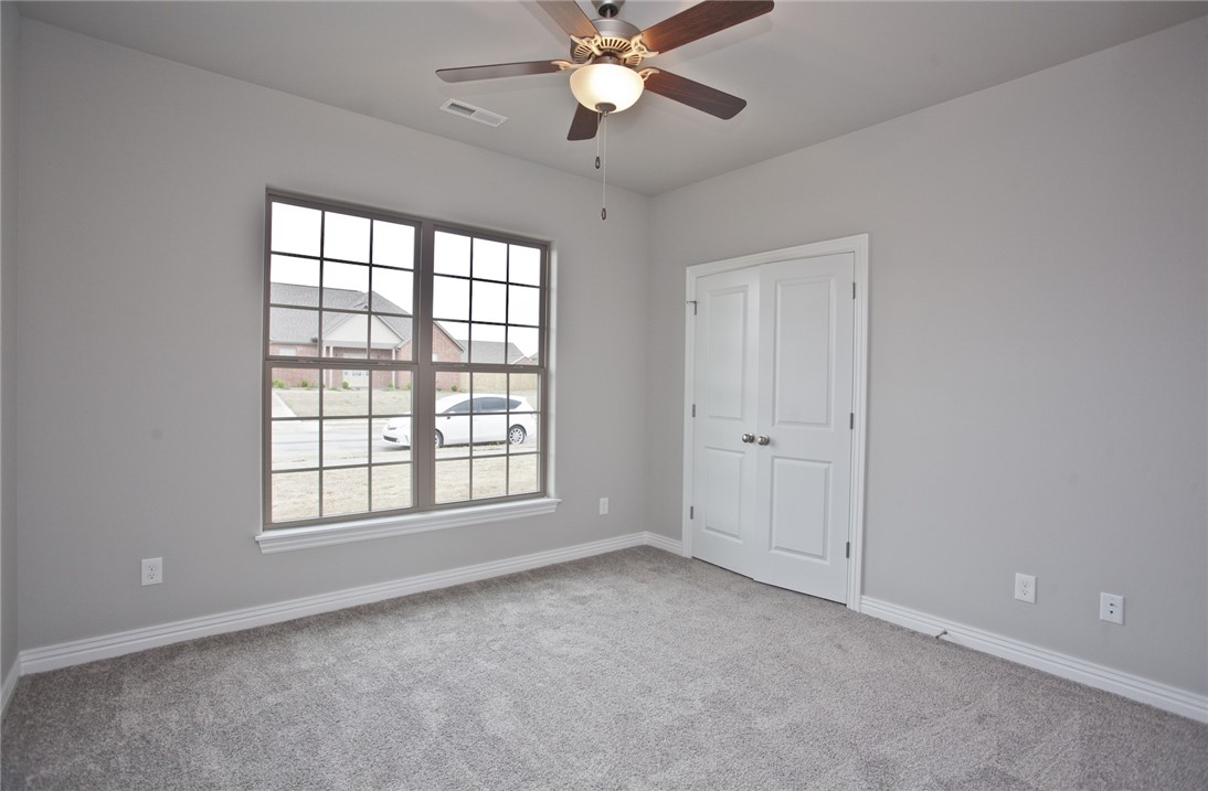 Summit Meadows Ph III Pea Ridge - Residential Lease