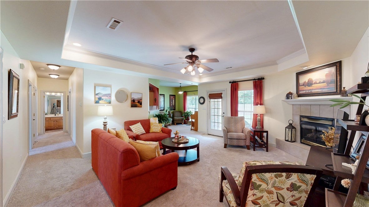 1372 N Cannondale Drive