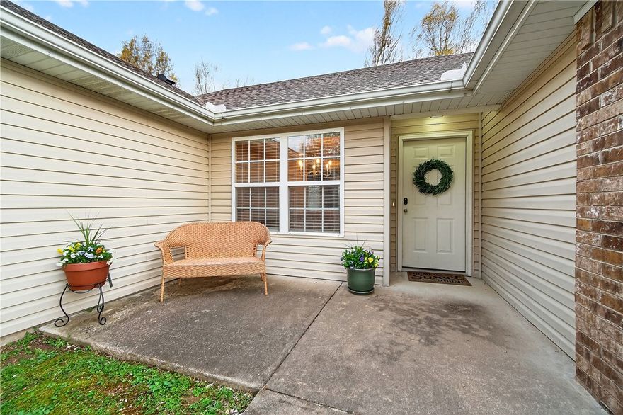 Welcome to your new home! 32 Taransay has a FLAT and oversized yard. This feature is hard to find in Bella Vista! Located a few minutes from the Bella Vista Bypass, this makes the location unbeatable. Easy to get to anywhere in NWA or MO. The home has been updated with a beautiful remodeled kitchen, living room, and master bathroom. Carpet is limited to two bedrooms. Your large yard is perfect for hosting a summer BBQ or enough room for your dogs to play. The master suite has a double vanity and two closets for maximum storage. There are also 3 coat/storage closets located around the home. All major components of the home have been updated within the last several years. (Ease your mind and your insurance premiums!) Come check out your new home!