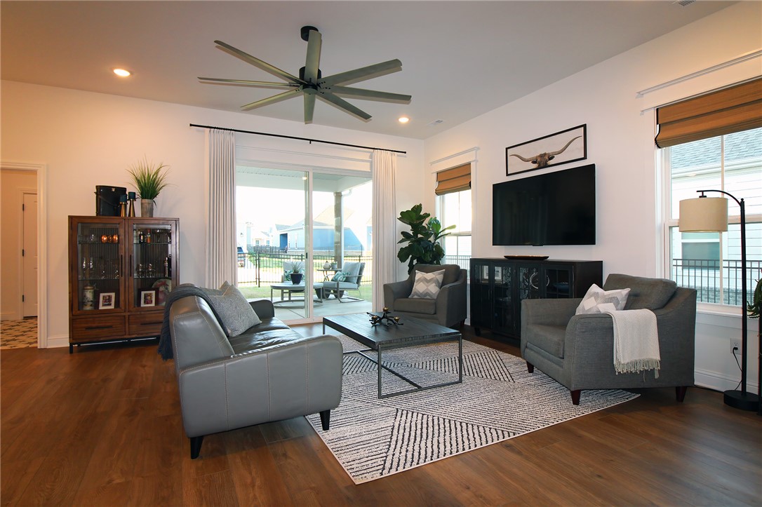 Cottages At The Park Ph Iii Springdale - Residential