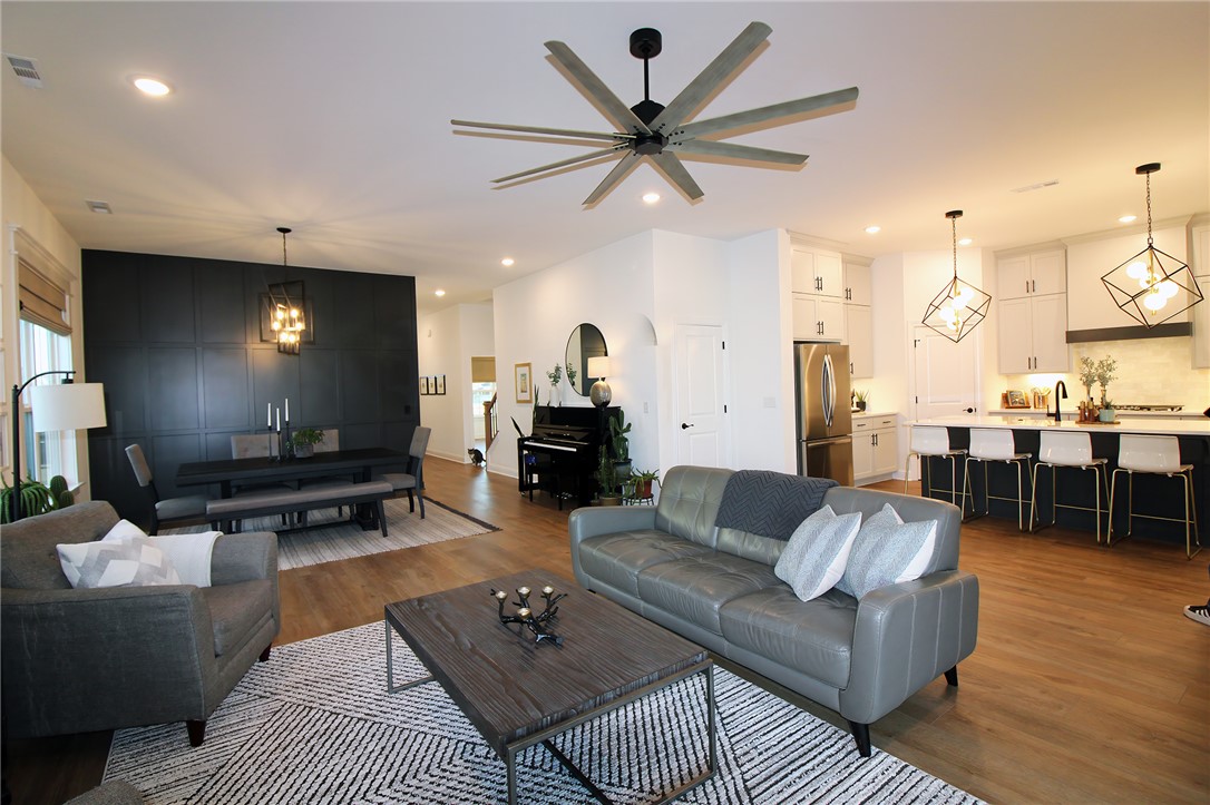 Cottages At The Park Ph Iii Springdale - Residential