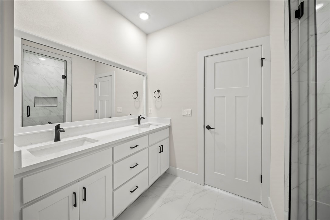 Paradise Park - Residential