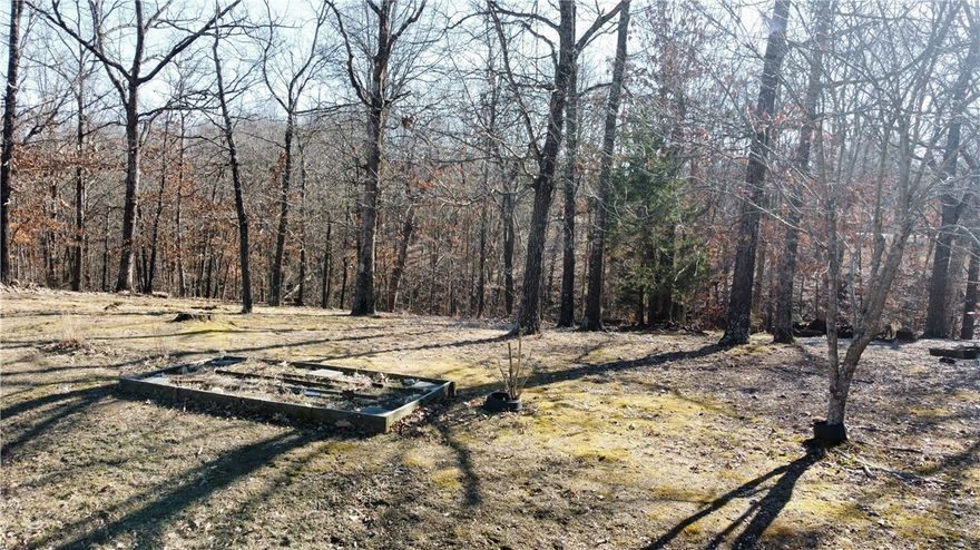 Get a jump start on your dream home with this fantastic lot. Unlike many land listings, the hard work has already been done for you—this property has a successful perc test on file and is suitable for a septic system, saving you time, money, and uncertainty during the building process.  Located in a peaceful pocket of Bella Vista, you are perfectly positioned to enjoy the best of the Ozarks lifestyle while staying close to city conveniences.
Mountain Biking: Just 2 miles from the world-class Tunnel Vision Trail, offering immediate access to the Little Sugar trail system. Golf:Only 2 miles from the rolling fairways of Scotsdale Golf Course, known for its Scottish links-style play. Convenience:A quick 3-mile drive to Walmart and major thoroughfares, making your daily commute or grocery run a breeze. Whether you are a builder looking for a shovel-ready project or a buyer ready to plant roots in NWA, this lot checks all the boxes. Don't miss this opportunity to build in one of Arkansas' fastest-growing communities!