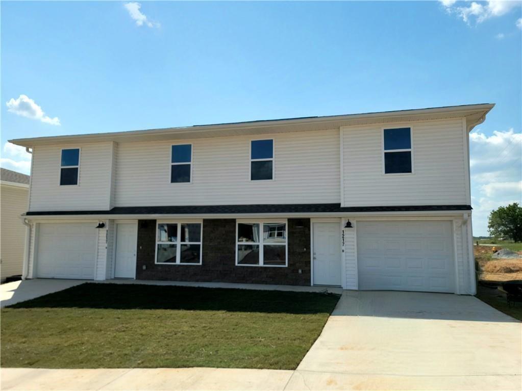 Photo 1 of 13 — 1209 Nedra Drive B, Decatur, AR 72722