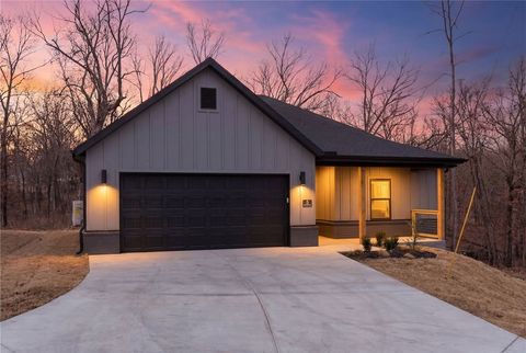 5 Kirkdouglas Lane Bella Vista AR 72715